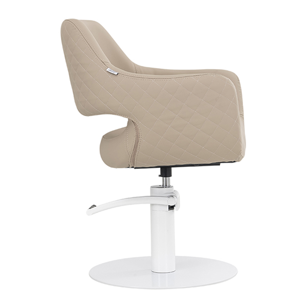 hydraulic salon chair gives your client the comfort they deserve