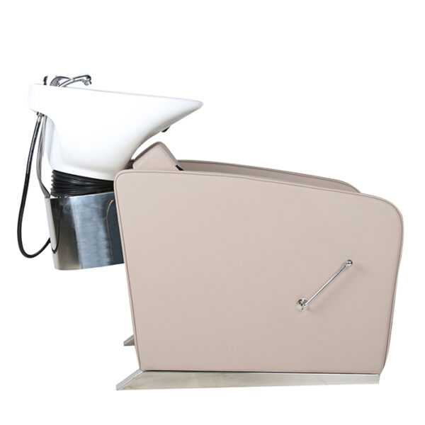 the soho shampoo unit in in latte gives your client the comfort they deserve